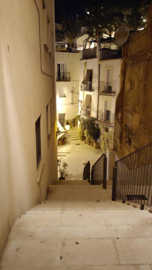 Charming Apartment In Alicante Near The Sea & City Center Buitenkant foto