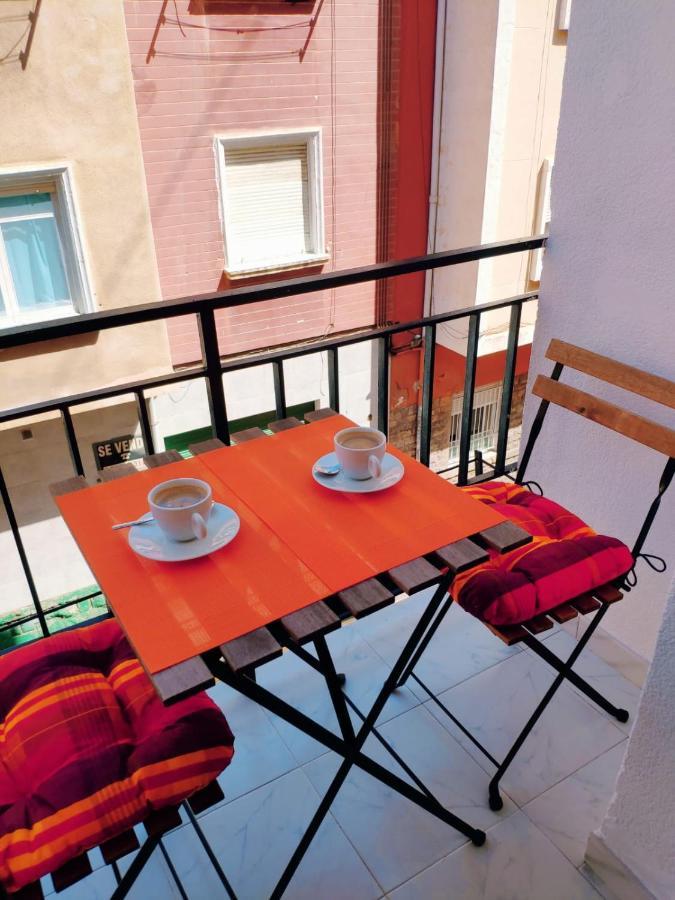 Charming Apartment In Alicante Near The Sea & City Center Buitenkant foto